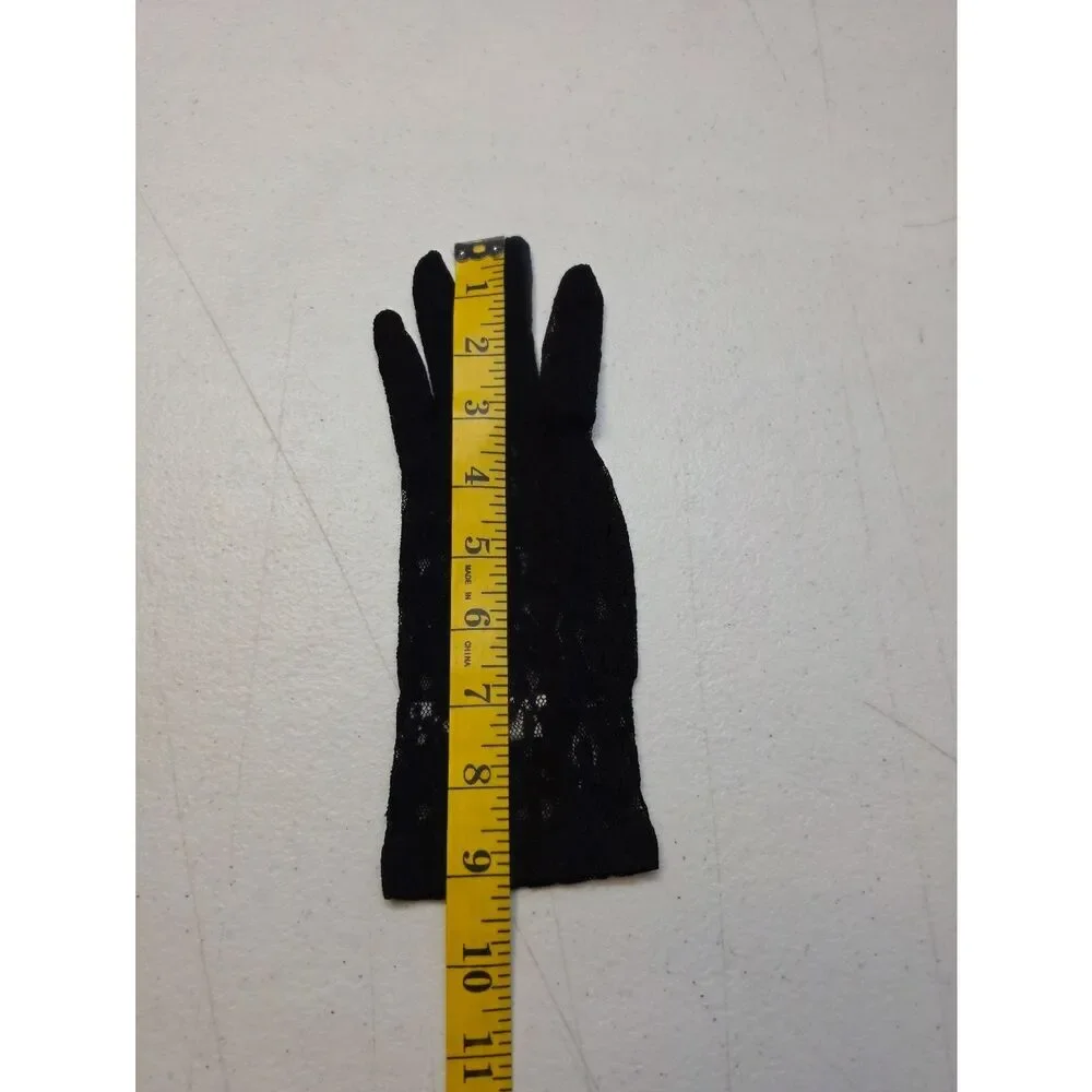 Lord & Taylor Vintage Black Lace Wrist Dress Gloves Women Accessories